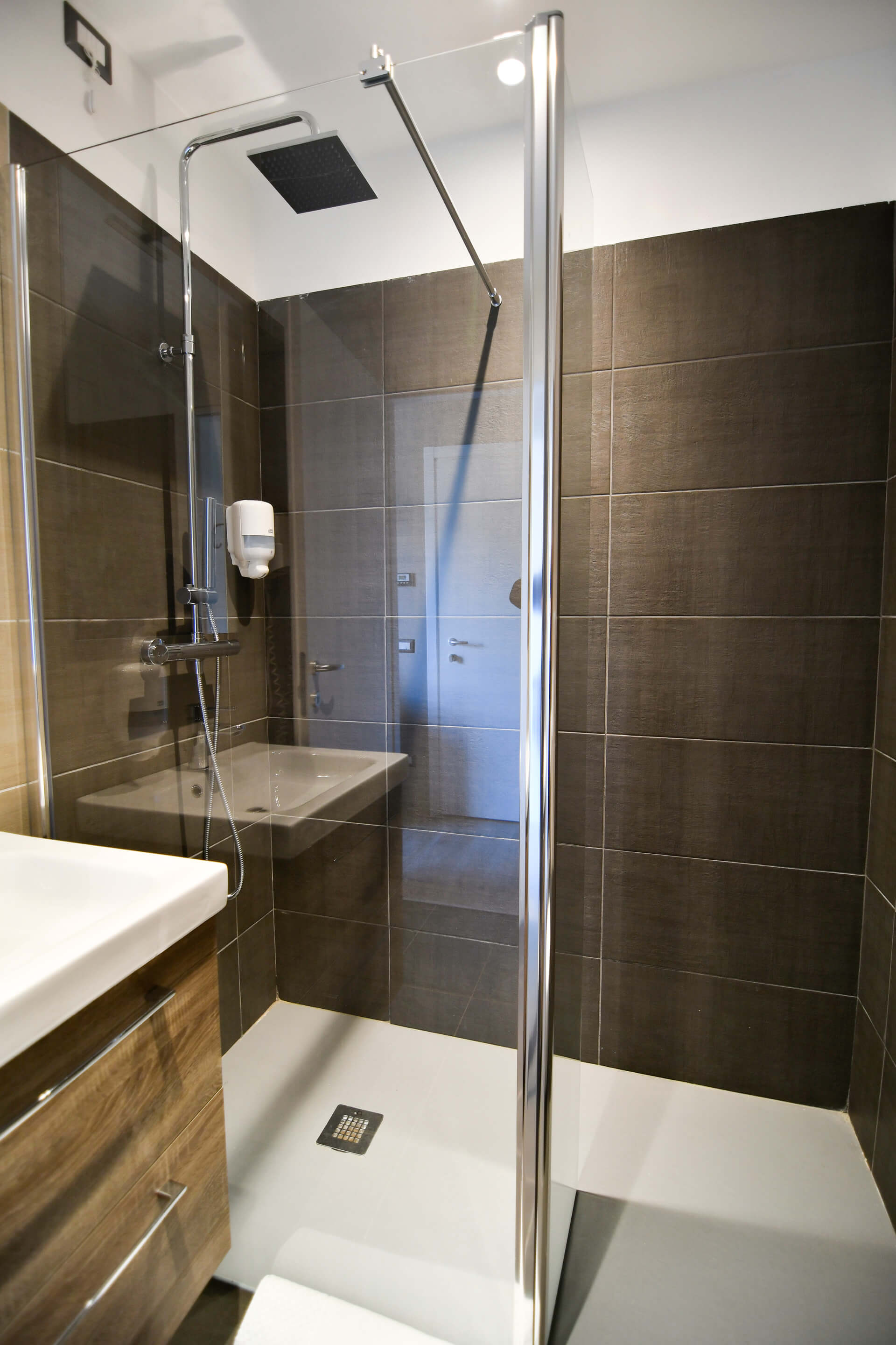 Bathroom of Comfort double room Pian di Spagna