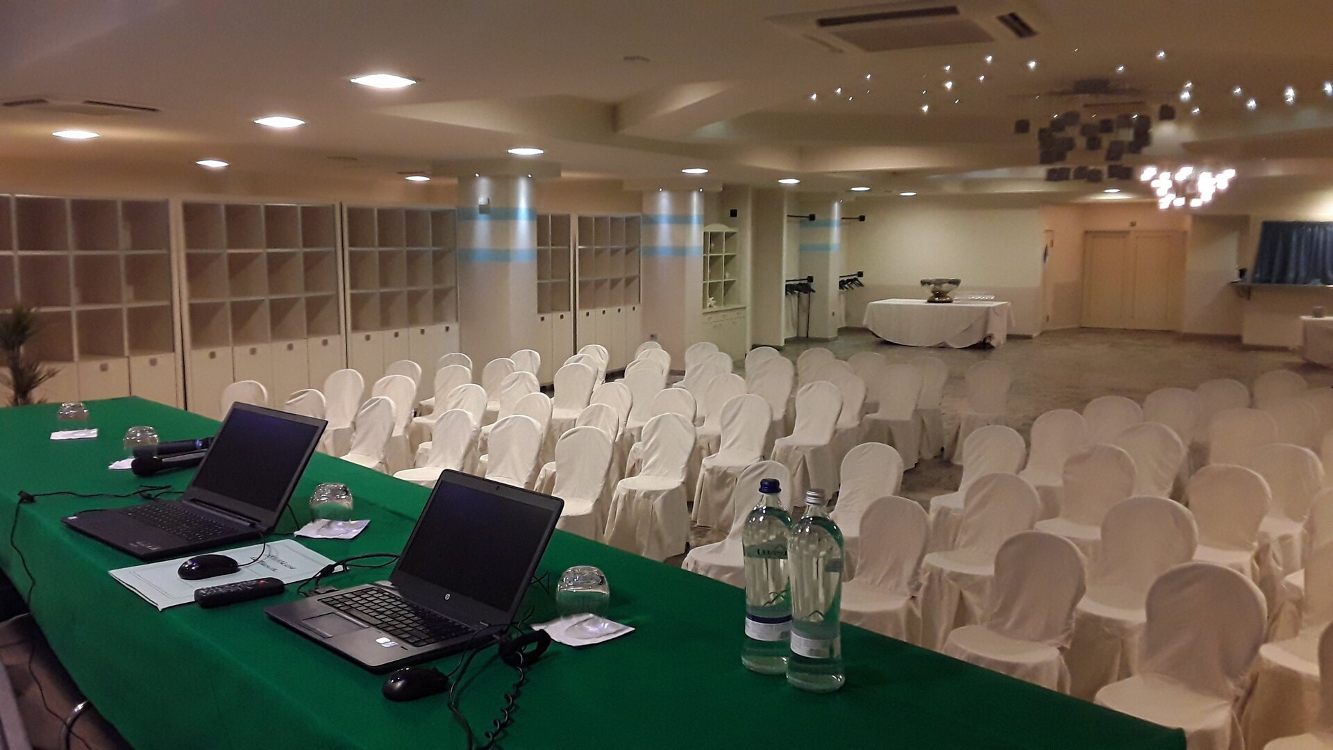 sala meeting e congressi presso hotel saligari