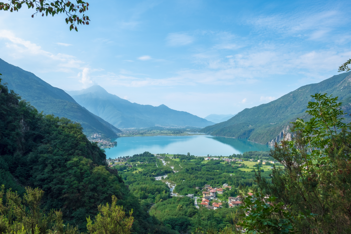 lago di novate dall'alto
