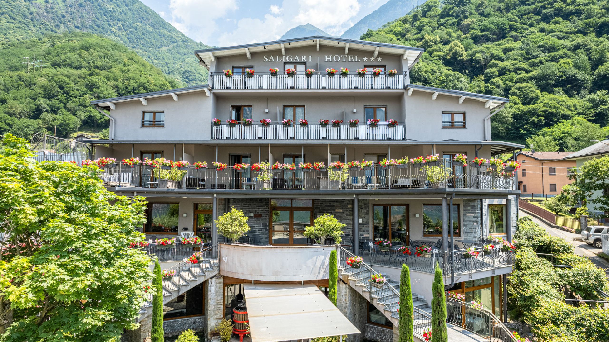 hotel saligari esterno facciata